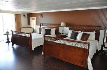 Hotel Motel Grande Vallee Exterior photo